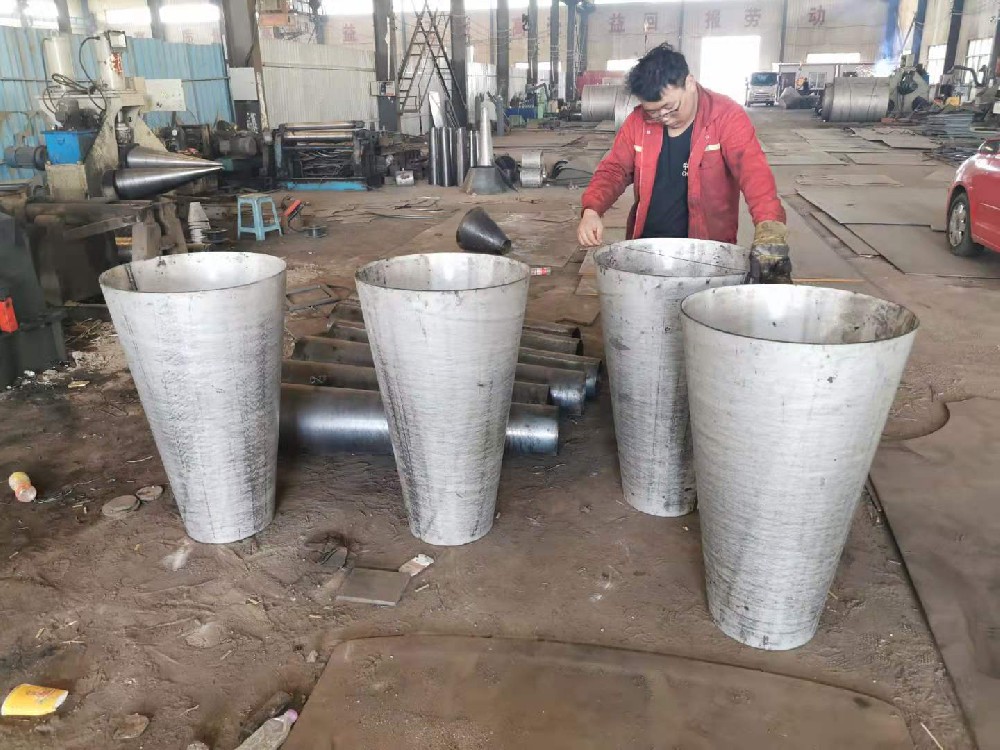 不锈钢锥形管
